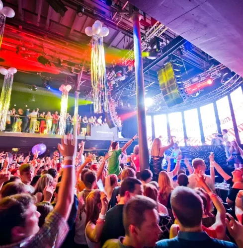 Gdańsk Trójmiasto PARTY BUS + PAKIET VIP W KLUBIE Gdańsk Trójmiasto PARTY BUS + PAKIET VIP W KLUBIE